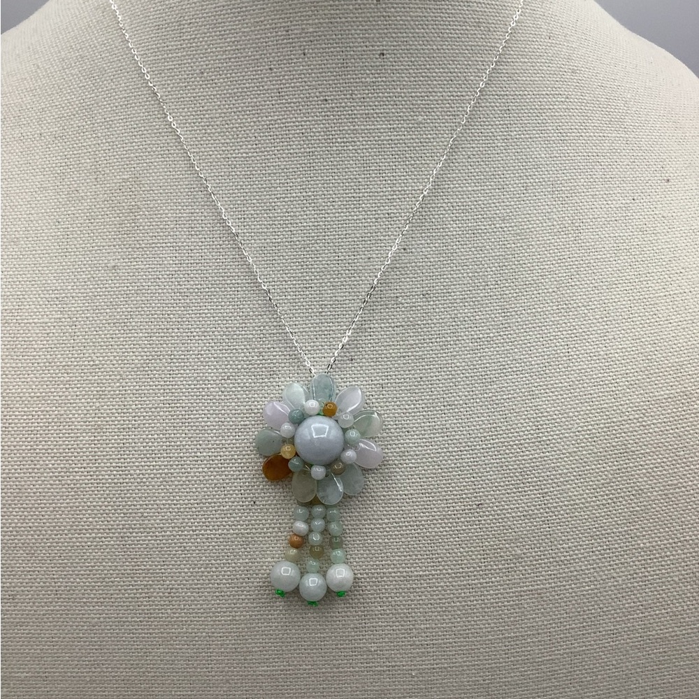 Elegant Multi-Color Jade Flower Necklace
